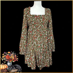 BCBG Green Floral Dress Size Large Babydoll Cottagecore Shabby Chic Paris NWOT